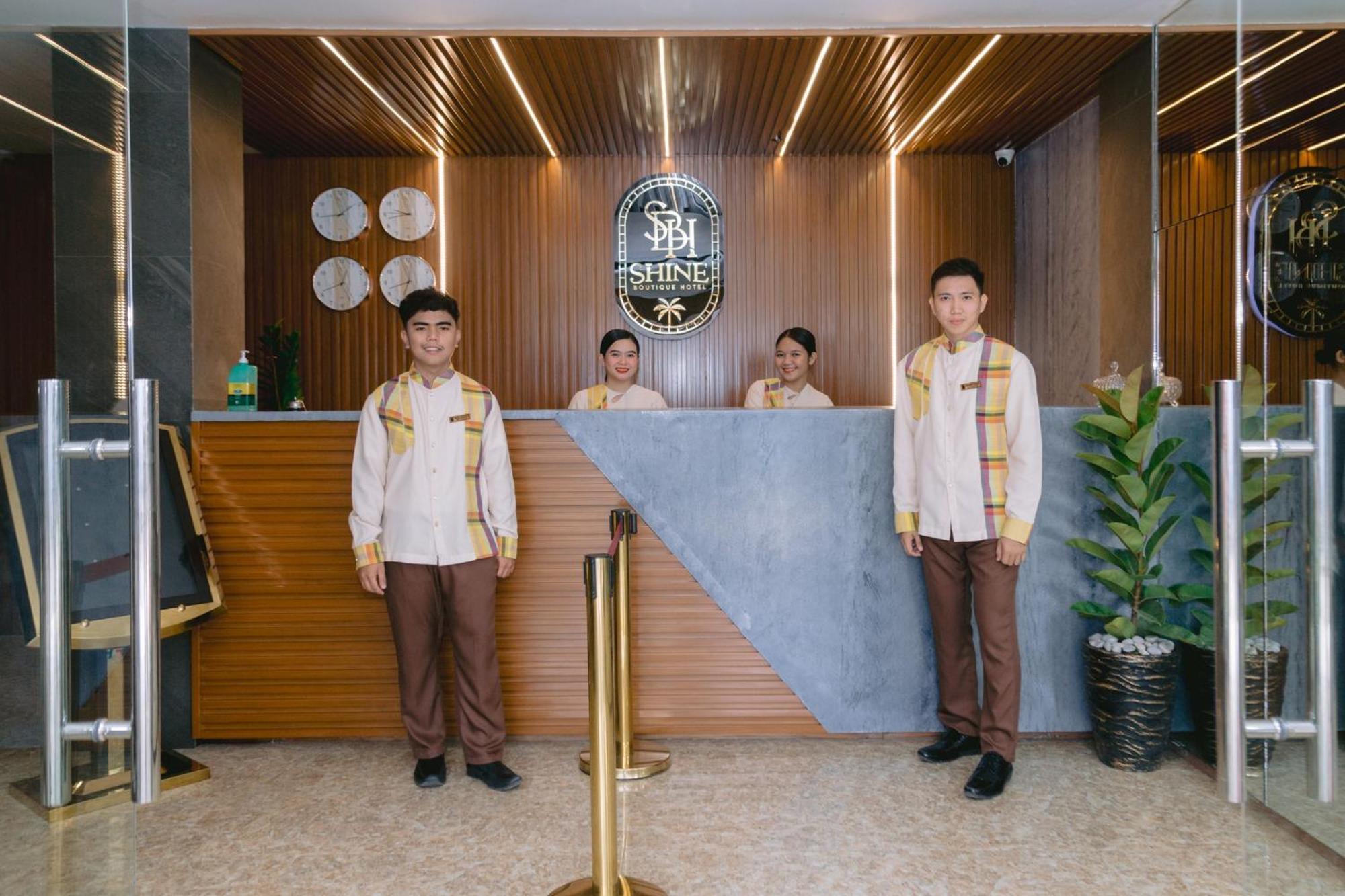 Shine Boutique Hotel Tagum Esterno foto