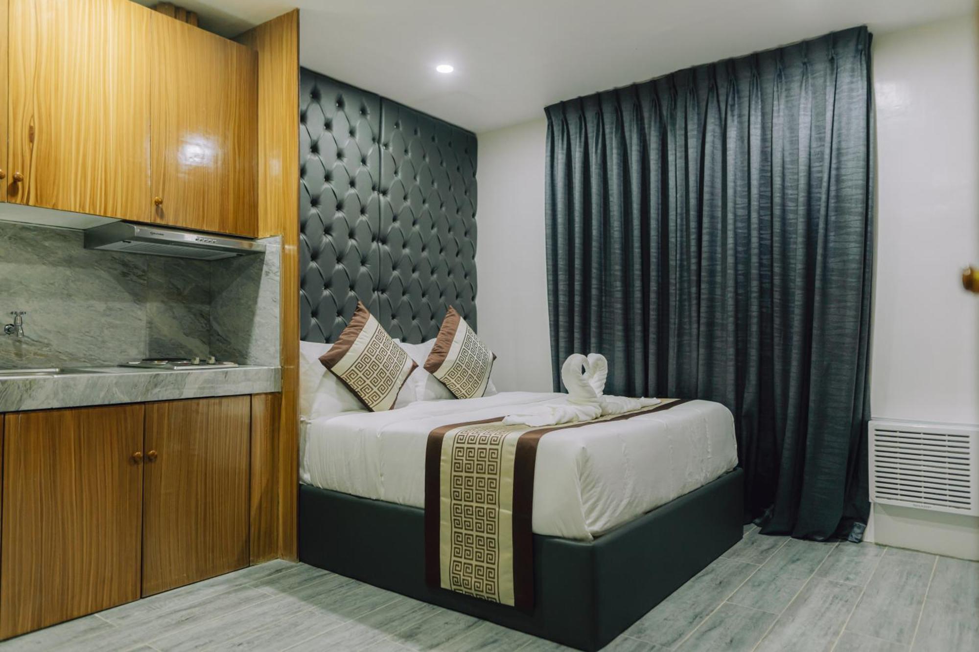 Shine Boutique Hotel Tagum Esterno foto