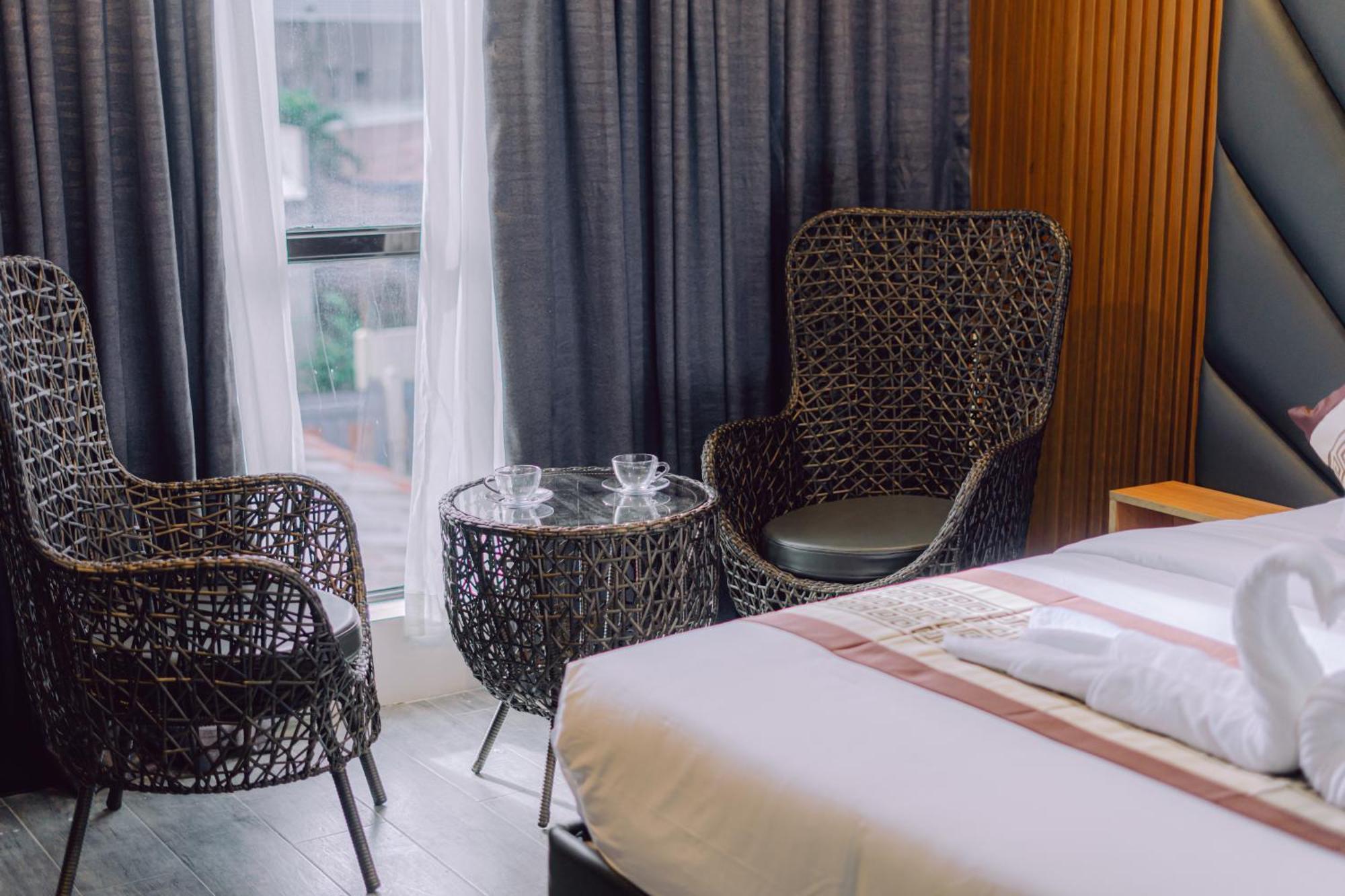 Shine Boutique Hotel Tagum Esterno foto